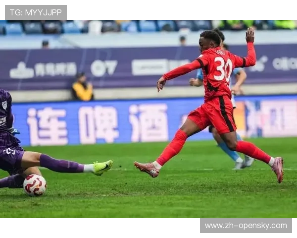 2025赛季关键战役回顾：北京国安客场2-1逆转上海海港，终结对手不败纪录